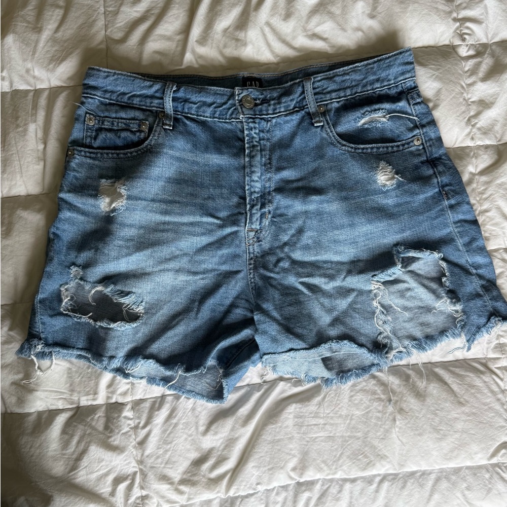 Gap Denim Shorts Distressed size 29